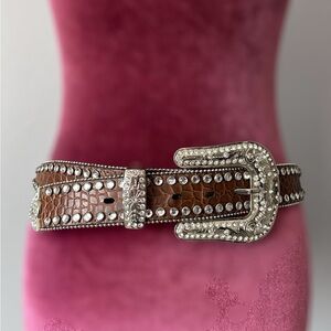 Blazin Roxx Women’s Brown Leather Studded and Jeweled Statement Belt Size M